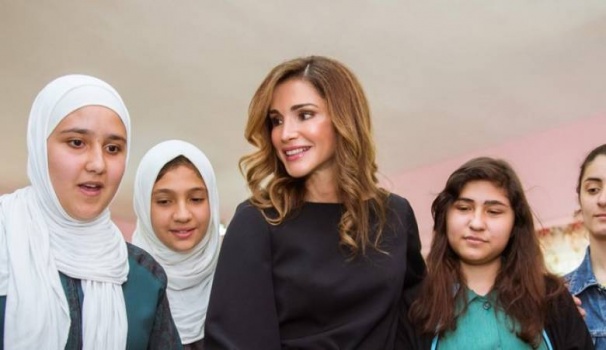 الملكة رانيا العبد الله تخرج عن صمتها وتنشر رسالة عتاب موجهة الى الشعب الاردني