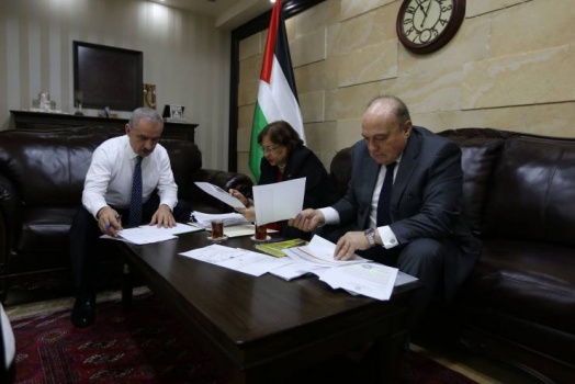 اشتية: المالية حولت اليوم 20 مليون شيقل لمشفى 'المُطلع'