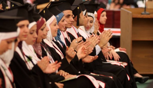 اشتيه : مكافحة البطالة من اهم أولويات الحكومة
