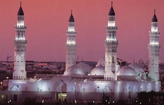 ألعاب أطفال داخل مسجد سعودي تثير ضجة