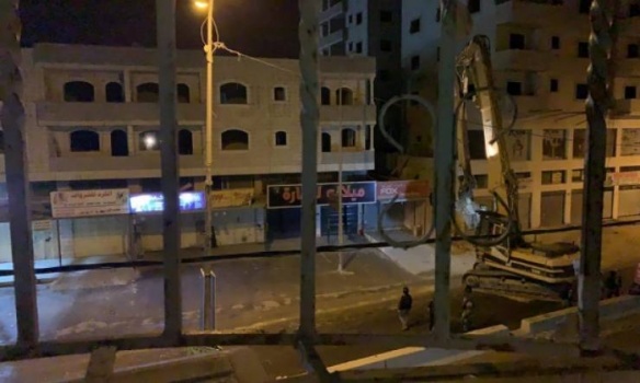 الاحتلال يهدم منزل عائلة الشهيد 'خليفة' بقلنديا