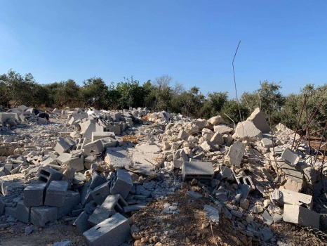 الإحتلال يهدم منزلاً قيد الإنشاء في قرية الطيبة غرب جنين