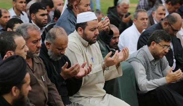اقامة صلاة الاستسقاء في غزة بعد تأخر نزول المطر