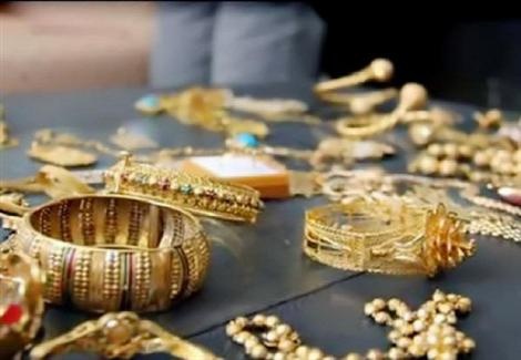 بقيمة 30الف دينار..الشرطة تتكمن من ضبط مصاغ ذهبي مسروق من مواطنة