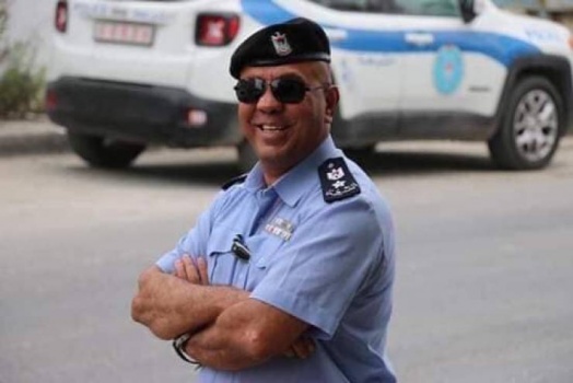 الاحتلال يعتقل ضابطا في الشرطة الفلسطينية بالخليل