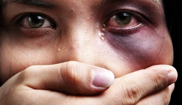 378 امرأة ضحايا العنف و101 أخرى تم تحويلهن لمراكز الحماية في فلسطين
