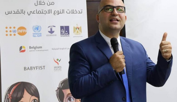 الشرطة الاسرائيلية تمنع وزير فلسطيني من اجراء مقابلة تلفزيونية