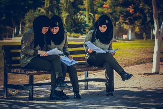 فوز جامعة الاستقلال ومركز رواق للفن الشعبي بجائزة ياسر عرفات للإنجاز