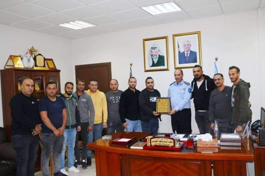 حركة فتح منطقة الشهيد عبد القادر الحسيني تكرم الشرطة في جنين