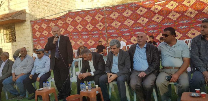 جنين:وفد من الحكم المحلي يقدم التعزية بوفاة رئيس بلدية عرابة السابق