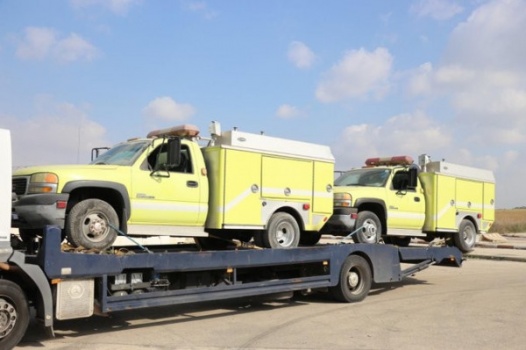 قطر تتبرع بسيارات دفاع مدني وإطفاء لقطاع غزة