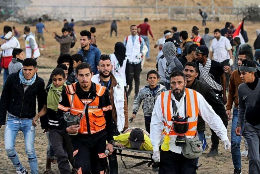 اصابة 27 مواطنا بنيران الاحتلال على حدود غزة