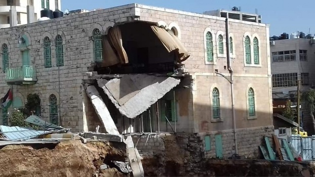 "التربية" تحقق بانهيار جزء من مدرسة في الخليل: سنتخذ إجراءات رادعة