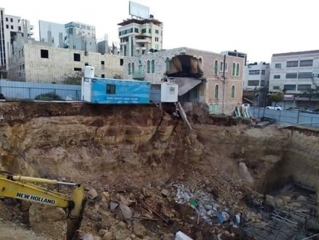 بنيت منذ أكثر من 50 عاماً…غضب شعبي جراء "انهيار مدرسة الصفا" ومطالبات بمحاسبة المسؤولين