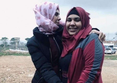 بعد اعتقال دام 4 سنوات&hellip;الأسيرة المقدسية منار شويكي حرّة