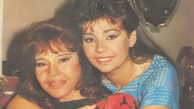 لماذا قامت ابنة ماجدة الصباحي بـ"الحجر" على والدتها؟