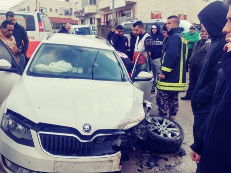 اصابة ثلاثة مواطنين في حادث سير ببلدة جبع