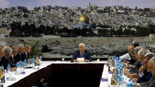 قبها عن دعوة الرئاسة الفلسطينية لحماس لحضور اجتماع القيادة الطارئ: عنواننا هنية ﻿