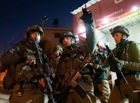 جنين: الاحتلال يعتقل 12 مواطنًا خلال مداهمات في برطعة ويعبد ومخيم جنين