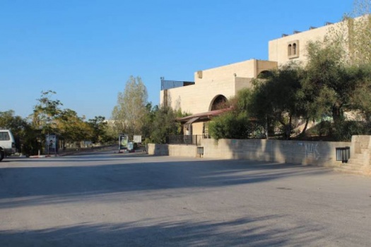 بيرزيت خالية من الطلبة وإدارة الجامعة تصدر بياناً