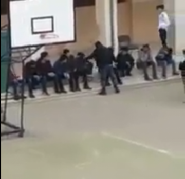 فيديو| التربية تحقق بضرب معلمين مجموعة طلبة في مدرسة بنابلس