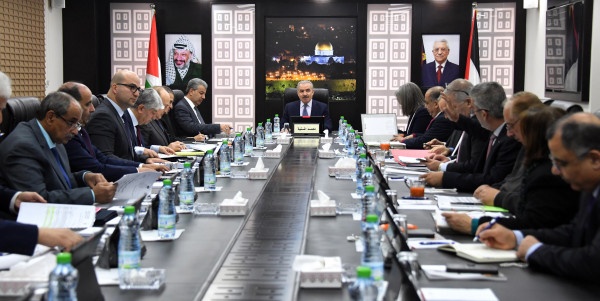 مجلس الوزراء يؤكد دعمه لخطاب الرئيس عباس غداً ويصدر عدة قرارات "مهمة"