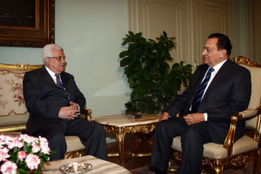الرئيس عباس ينعى الرئيس المصري الأسبق محمد حسني مبارك