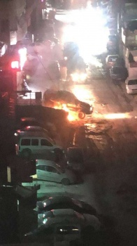 شاهد: إحراق جيب إسرائيلي بمواجهات في مخيم شعفاط