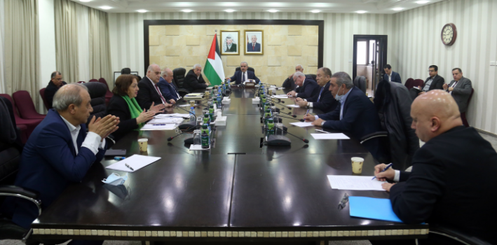 اشتية: مهلة 3 أيام للعمال الفلسطينيين في الداخل لترتيب مبيتهم بأماكن عملهم