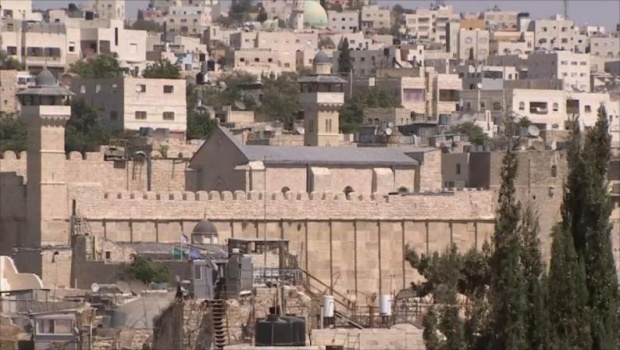 قرار بإغلاق مدينة الخليل ومنع الدخول والخروج منها للحد من انتشار كورونا