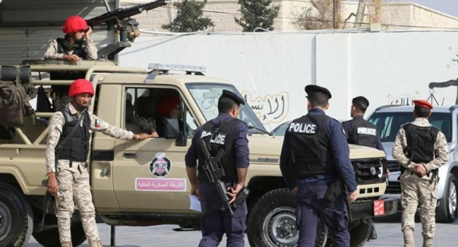 الجيش الأردني يقرر إغلاق العاصمة عمان من جميع المنافذ