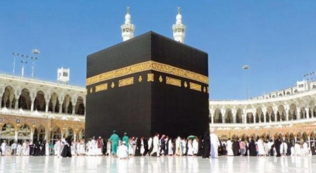 السعودية تعيد فتح الحرمين