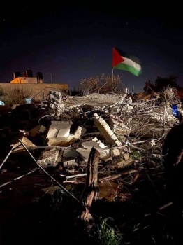 الاحتلال يهدم منزلي الأسيرين يزن مغامس ووليد حناتشة