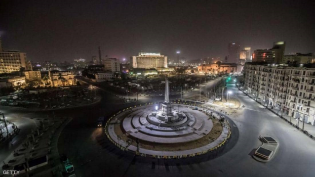 القاهرة بأول أيام الحظر.. شوارع شبه مهجورة وأغان من الشرفات
