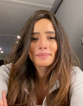 زينة تعتذر عن فيديو استهانت فيه بكورونا.. "أنا مرعوبة"