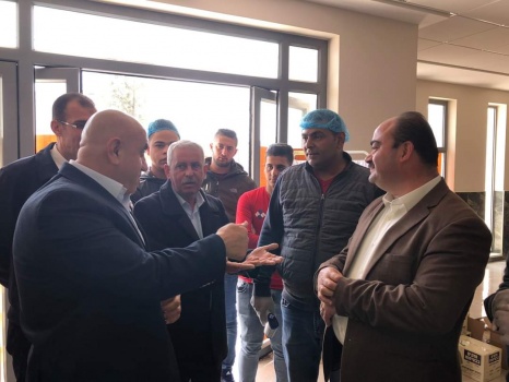 جنين:الرجوب وصبيحات يتفقدان المركز الكوري المعد لإجراء الفحوصات الأولية لفيروس كورونا