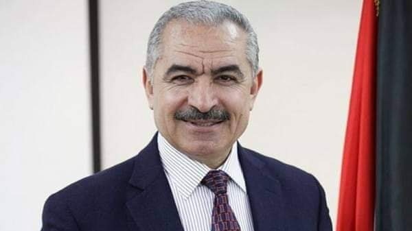 اشتية: بدءًا من الساعة العاشرة يمنع خروج جميع المواطنين من بيوتهم والشرطة ستنتشر بالمحافظات