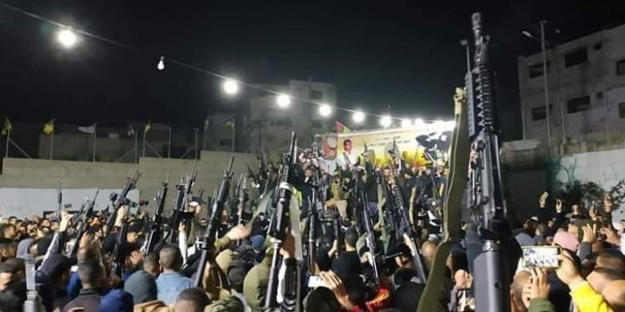 رصاص احتفال بأسير تقطع الكهرباء عن مدينة جنين