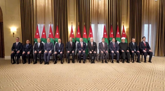 الوزراء الاردنيون يتبرعون برواتبهم لمواجهة كورونا