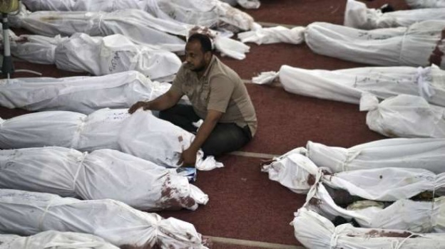مصر: عاصفة التنين تتسبب بمصرع 20 شخصاً