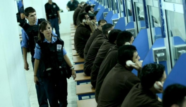 مسؤولون في دولة الاحتلال: تقدّم في صفقة تبادل الأسرى