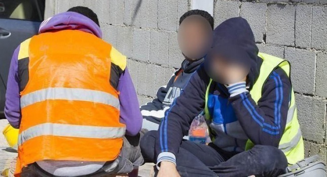 الفلسطينيون في مواجهة كورونا.. بين ظلم عمال المياومة وشبح الاستغلال الإقتصادي!
