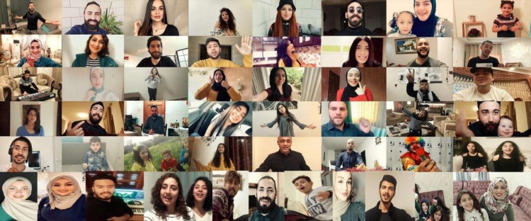 شاهد: مجموعة من الفلسطينيين يطلقون أغنية من منازلهم خلال الحجر لبث التفاؤل والأمل