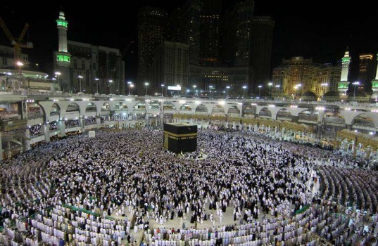 هل ستعلق السعودية صلاة التراويح في رمضان؟