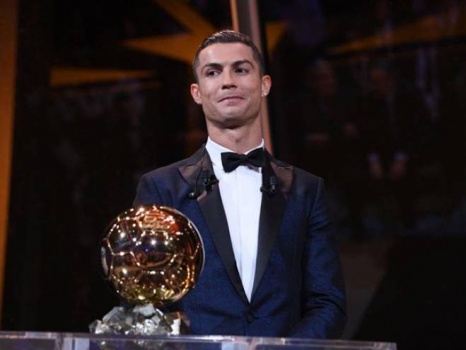 في زمن 'كورونا'.. ما مصير الكرة الذهبية؟