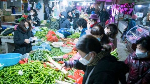 عمدة ووهان يعترف: لم ننشر معلومات عن كورونا بالوقت المناسب