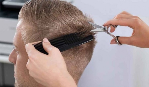 كيف تقص شعرك بالمنزل على طريقة حلاق ميغان ماركل؟