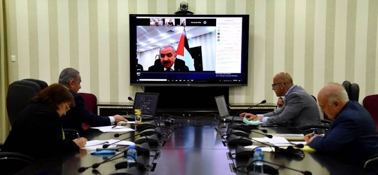 اشتية: 137 مليون دولار تكلفة مواجهة كورونا.. 3.8 مليار دولار تقديرات خسائر الاقتصاد الفلسطيني