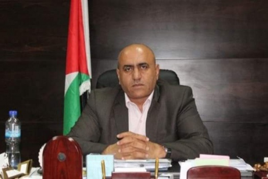 محافظ جنين:على أصحاب صالونات الحلاقة للرجال والسيدات الإلتزام بالإغلاق