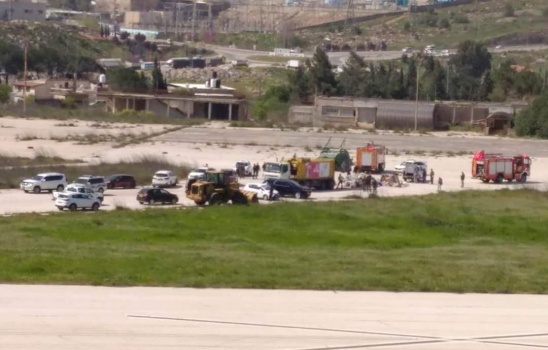 صور...الاحتلال يجري تدريبات خاصة بـ"كورونا" على أرض مطار قلنديا